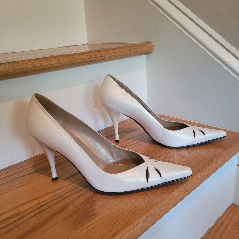 Stuart Weitzman Pearl White Leather Heels